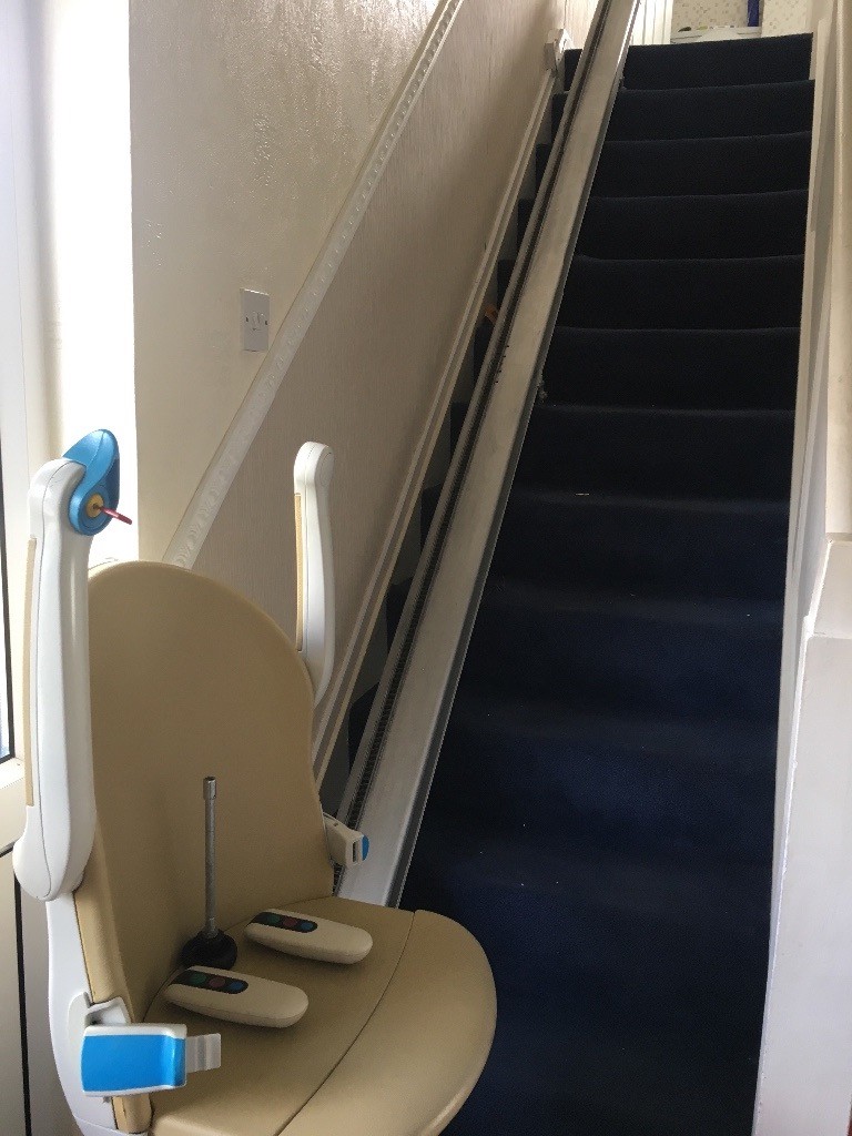 Minivator stairlift in Bridgend Gumtree