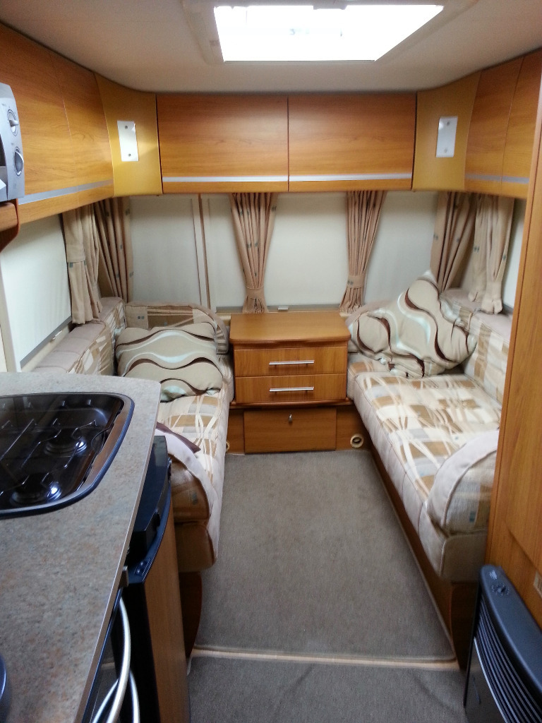 BAILEY PAGEANT BRETAGNE 2008 SERIES7 6 BERTH FIXED BUNK BED (3) TOURING