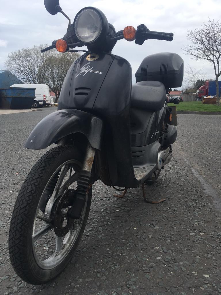  Honda  Sky  50cc Scooter  in South Shields Tyne and Wear 