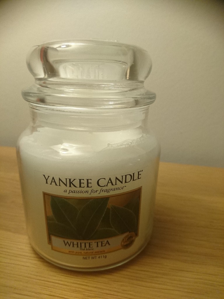 YANKEE CANDLE MEDIUM JAR WHITE TEA in Camberley, Surrey Gumtree