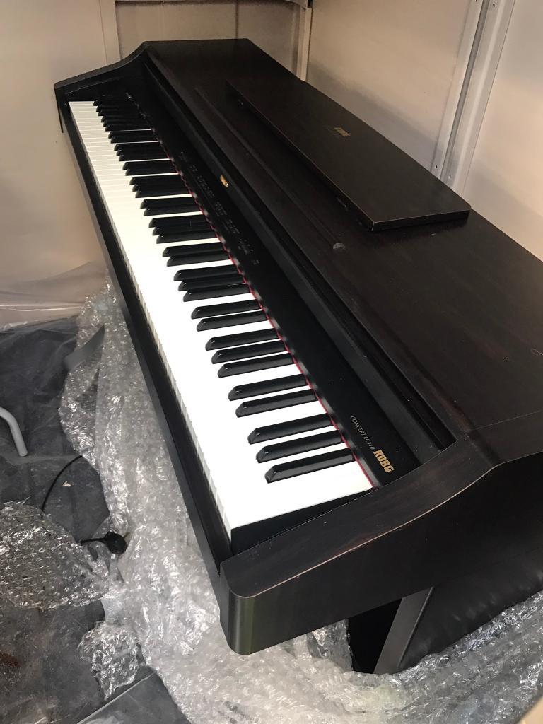 concert EC310 electric piano in North Shields, Tyne and Wear