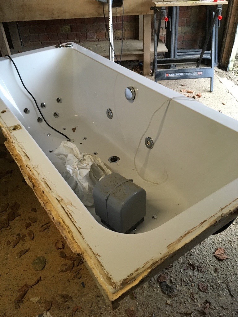 Jacuzzi/hydrotherapy bath in Market Rasen, Lincolnshire Gumtree