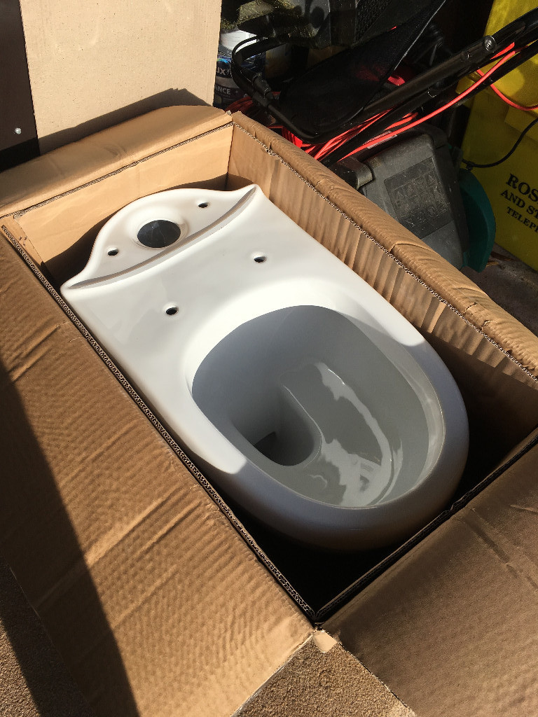 Victoria Plum Orchard Eden close coupled toilet pan and soft close seat