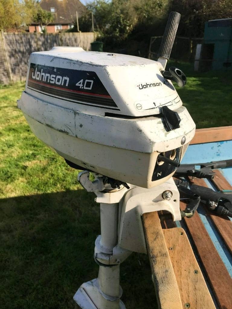 4hp johnson/evenrude outboard motor with 12 l tank and 2 stroke oil