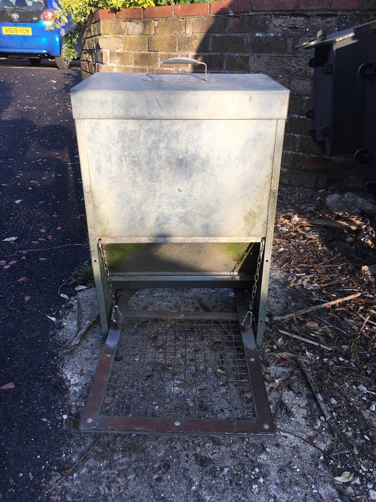 Metal Treadle Anti Rodent Chicken Feeder In Norwich Norfolk