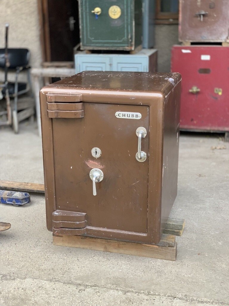 HEAVY DUTY CHUBB SAFE Vintage Antique, Class A and Fire Resistant