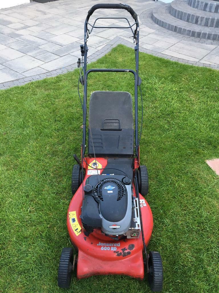 JONSERED BRIGGS AND STRATTON 21 INCH POWER DRIVE LAWNMOWER LAWN MOWER