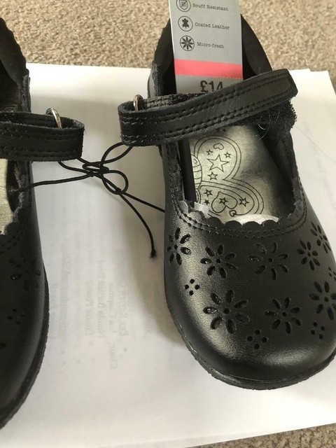 Girls School Shoes Size 9 4bf80d