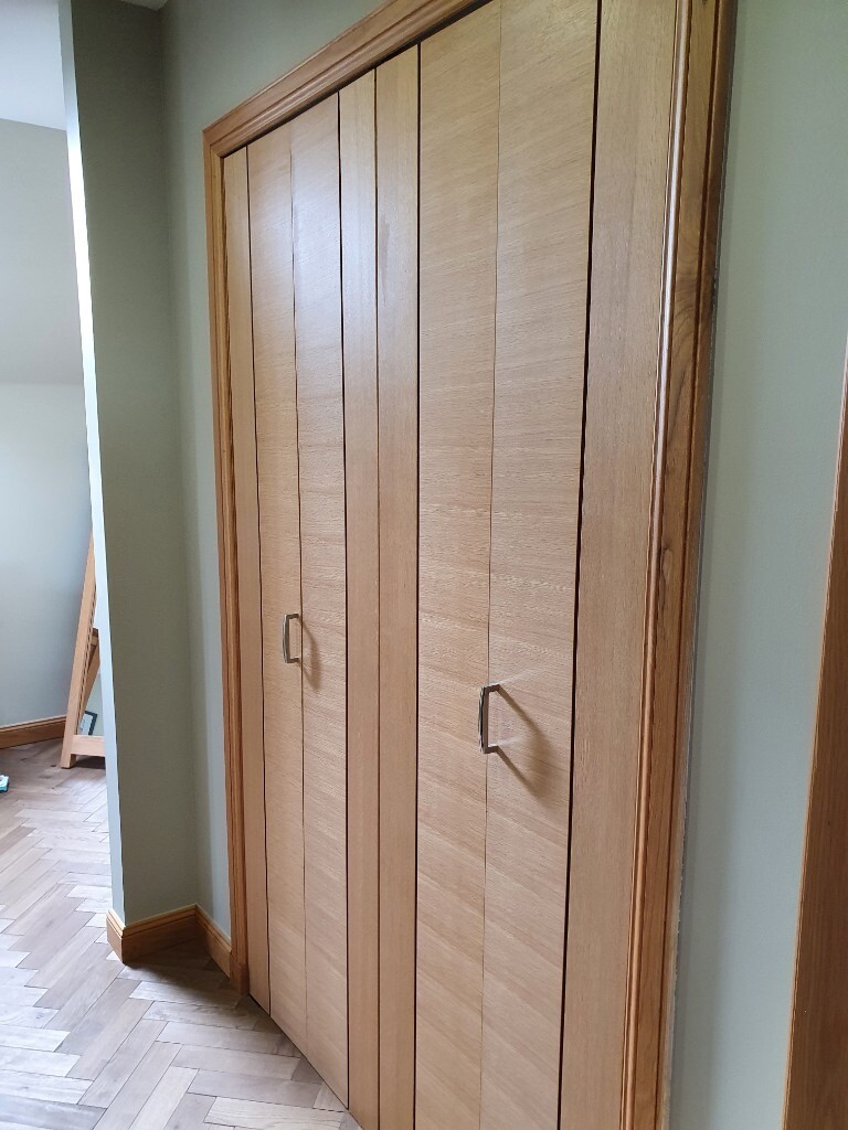 Oak Veneer Bi Fold Wardrobe Doors in Kintore, Aberdeenshire Gumtree