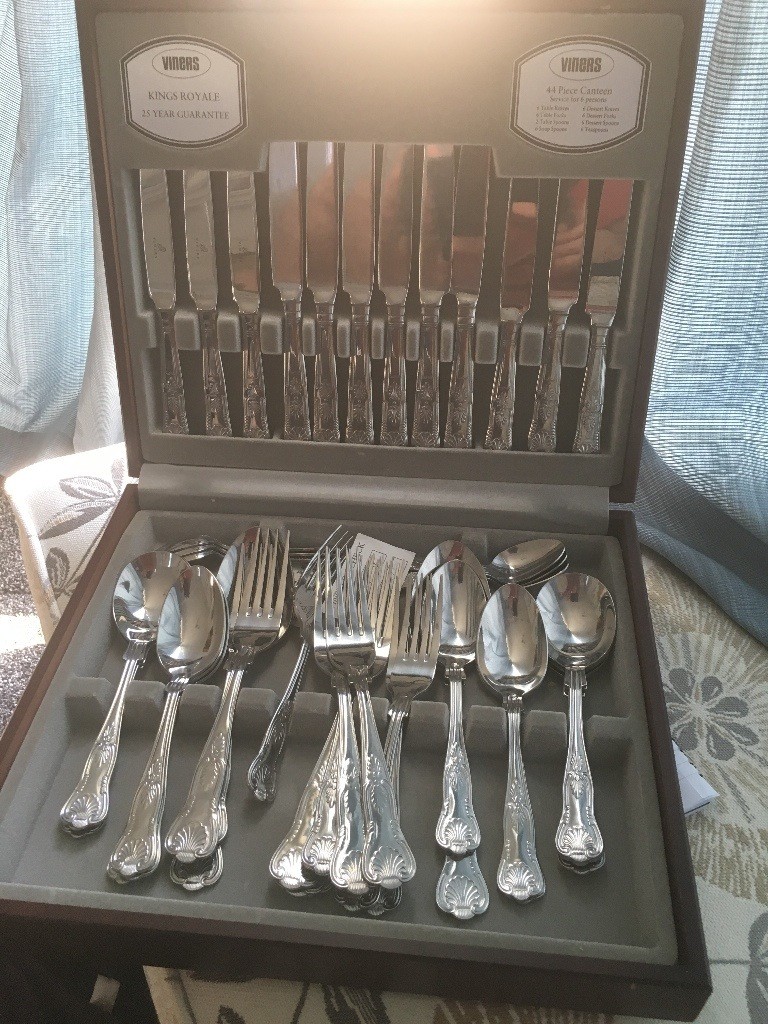 Viners Kings Royal 44 piece canteen cutlery set in Chelmsford, Essex