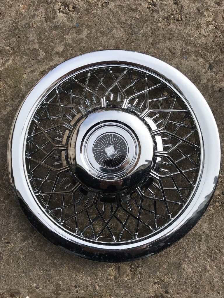 REPLICA WIRE WHEEL TRIMS X4 FIT 13 INCH STEEL RIMS / BRAND NEW / XMAS