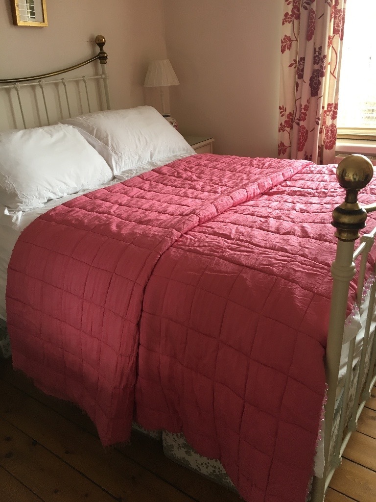 Beautiful Laura Ashley quilt/throw in Chester Le Street, County