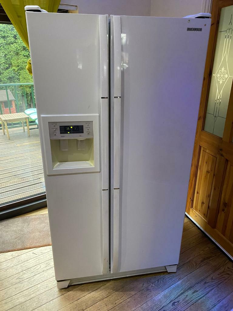 White Samsung American fridge freezer in Blackley, Manchester Gumtree