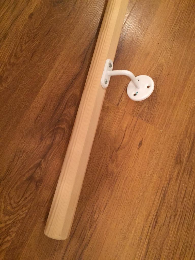 Solid pine mopstick handrail complete with 3 wall brackets in