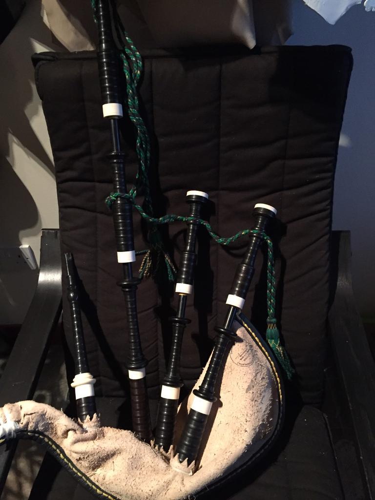 Henderson bagpipes in Bathgate, West Lothian Gumtree