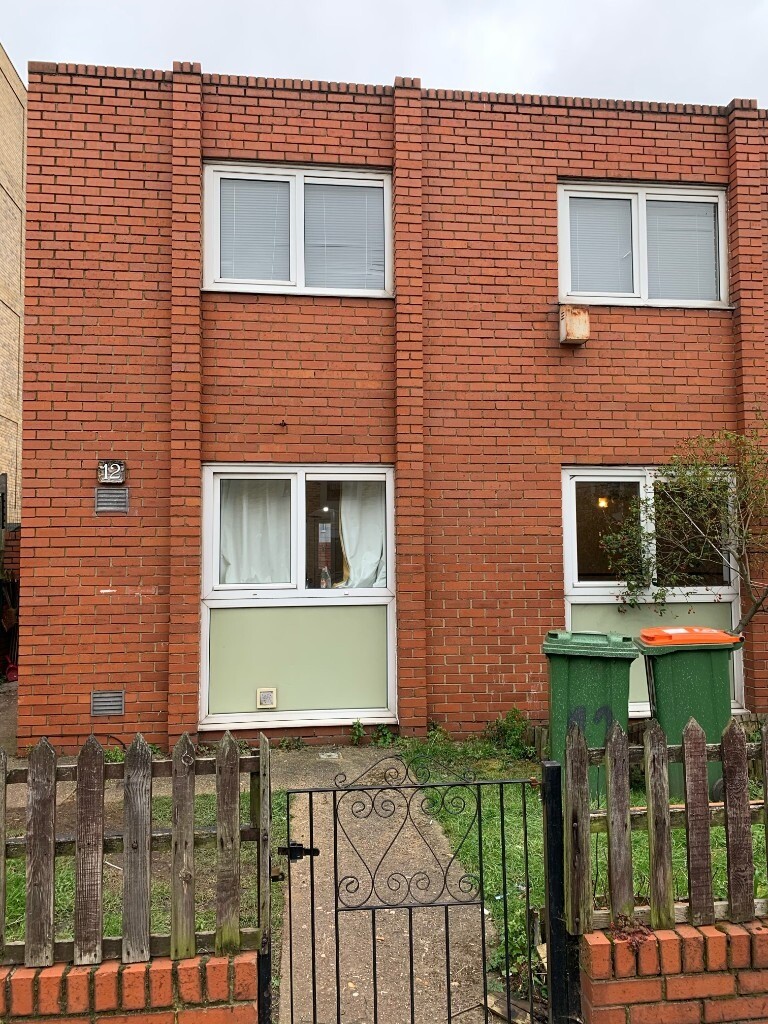 Newly Refurbed 6 Bed House in Canning Town! Perfect for MASSIVE family