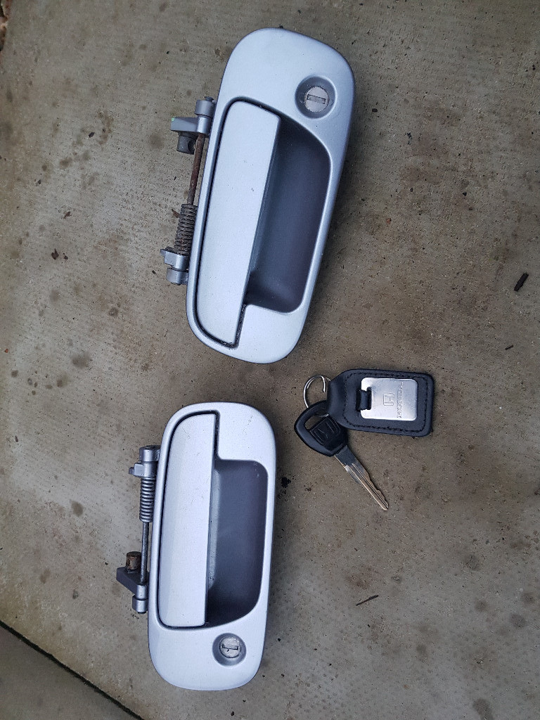 Honda Prelude 5th Gen Silver Driver & Passenger Door Handle & Locks