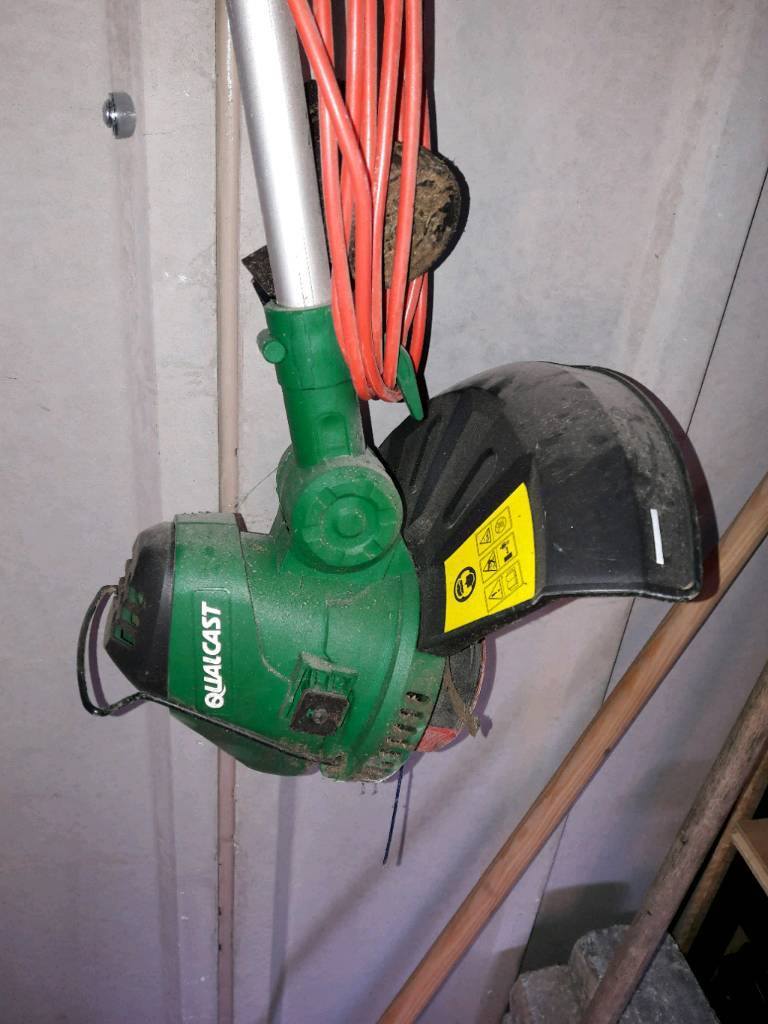Qualcast Grass Trimmer & Flymo Lawnmower / Trimmer in Birstall