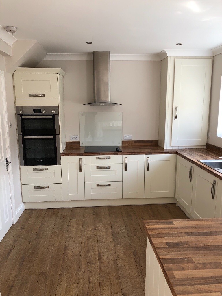  Full  kitchen  for sale  in Brentry Bristol Gumtree