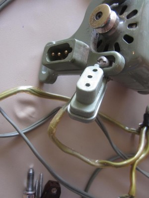 VINTAGE MOTOR, CONTROLLER, AND CORD FROM A MODEL 560 NEW HOME  SEWING MACHINE