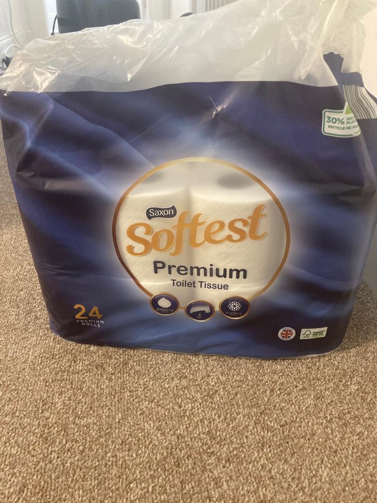 Free 16 of pack of 24 rolls of Aldi premium toilet paper in Leith