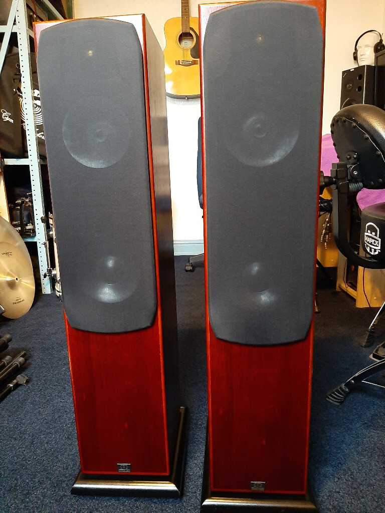 MONITOR AUDIO SILVER S6 FLOORSTANDING SPEAKERS WALNUT in Stafford