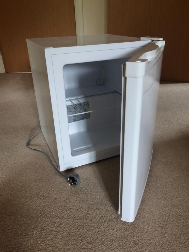 Currys Essentials CTF34W15 34L Freestanding Table Top Mini Freezer