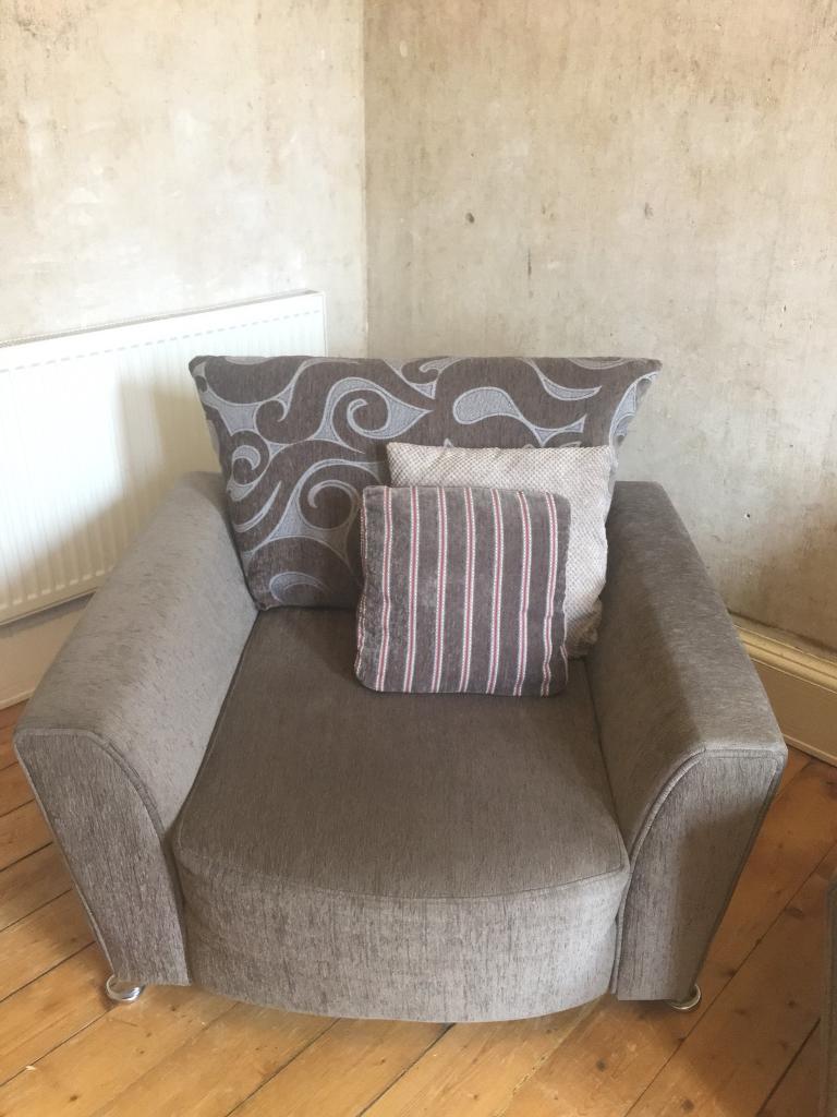 CUDDLE CHAIR ** FOR SALE in Edinburgh Gumtree