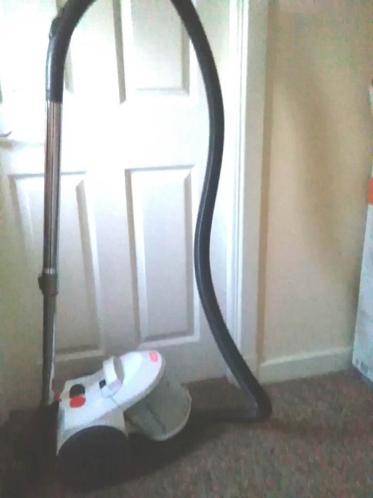 Vax hoover powerful suction. Very good condition just over a year old. in Buckie, Moray Gumtree