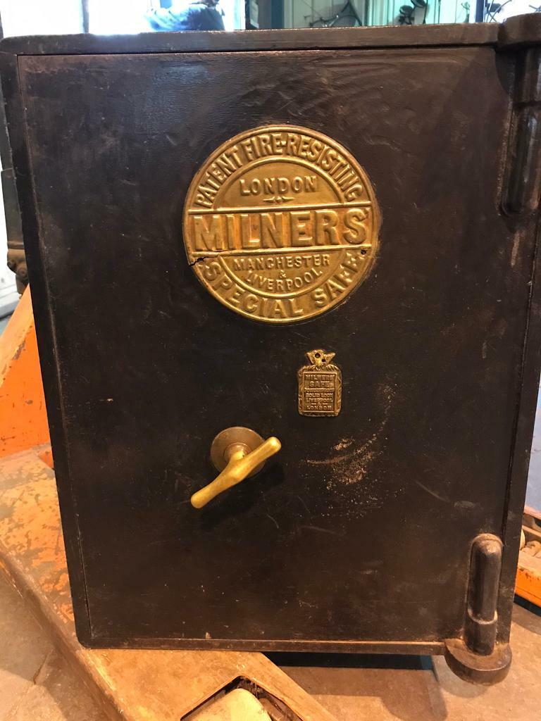 Safe quality Milners patent fireresisting special safe in