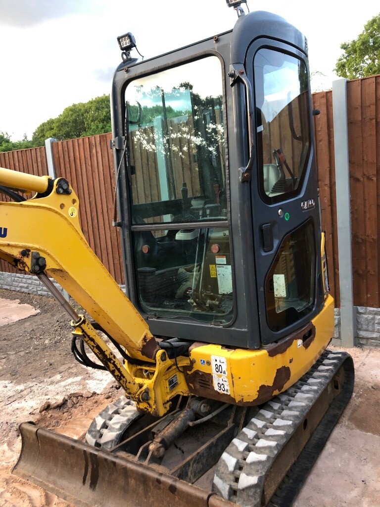 KOMATSU PC14R 2800 HOURS QUICK HITCH FAST TRACK FULL CAB WITH TER in