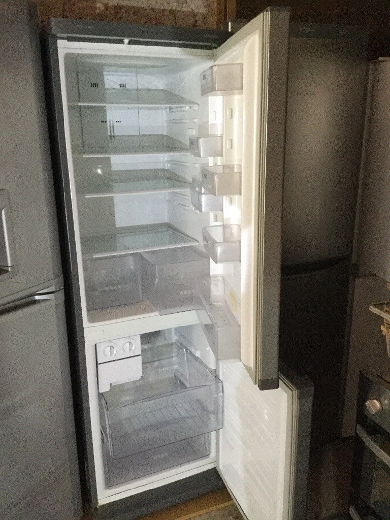 Samsung fridge freezer ( frost free ) air flow in Riverside, Cardiff