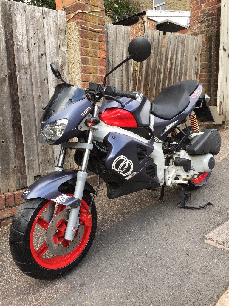 { RARE 2003 Gilera DNA 125cc Limited Edition £1550 }