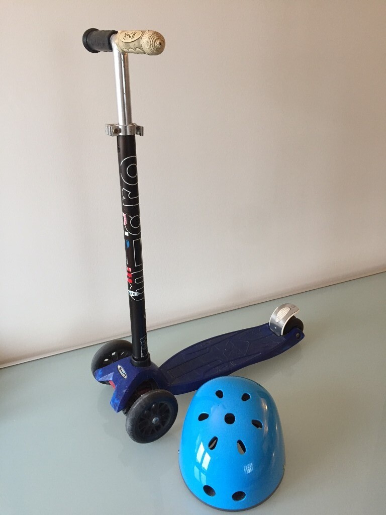 Maxi Micro Deluxe Scooter Blue, Complete With Micro Scooter Helmet | in