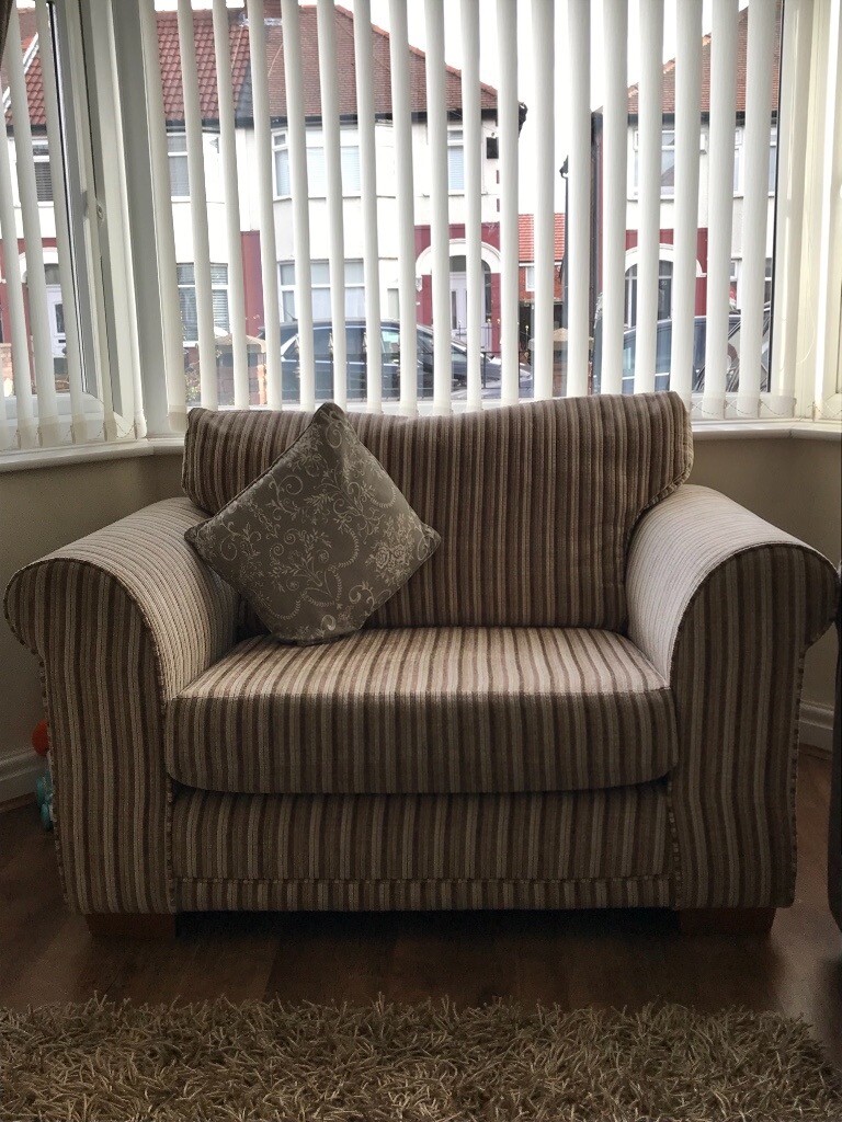 Next Stratus Snuggle Chair This chair is breathtaking and the color