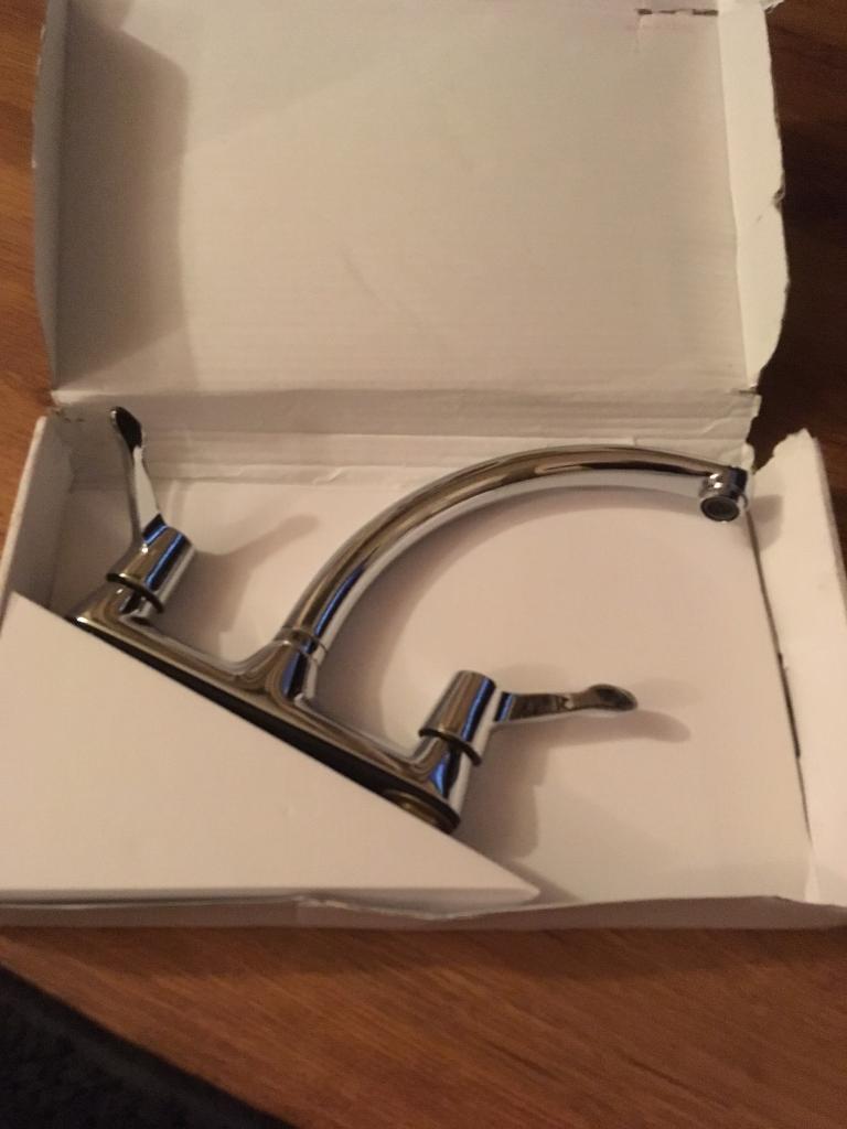 Hot and cold mixer taps in Huyton, Merseyside Gumtree