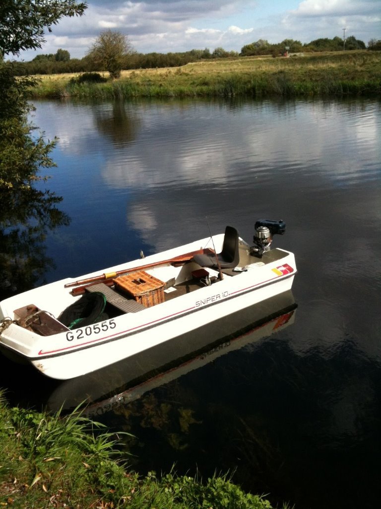 NEWBOURNE SNIPER 10FT Cathedral Hull Dinghy/Fishing Boat ...