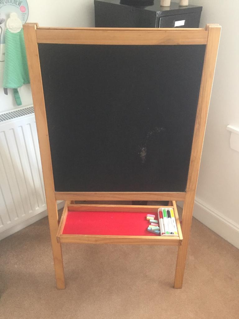 Children’s Black/White Board Easel in Pathhead, Midlothian Gumtree