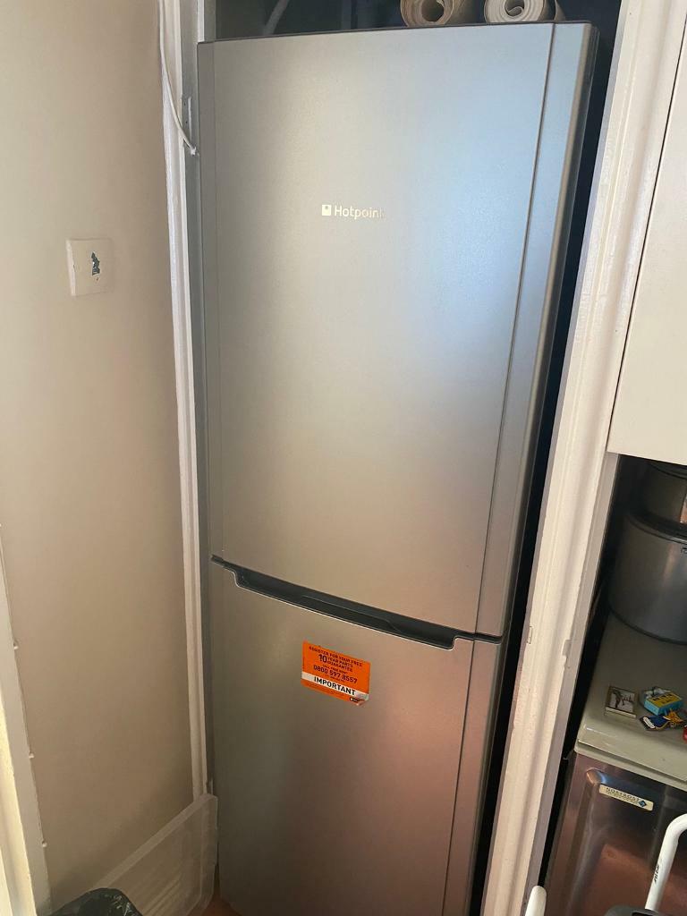 Hotpoint Fridge Freezer FSFL1810 in Hackney,