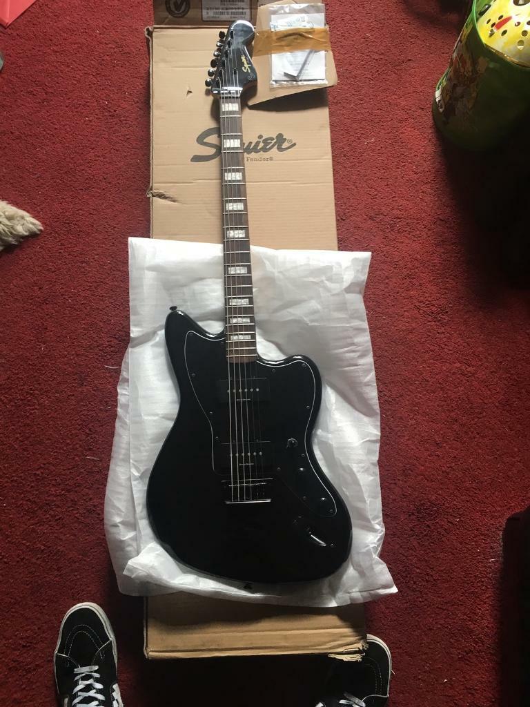 Fender Squire Baritone JAZZMASTER in Waltham Cross, Hertfordshire