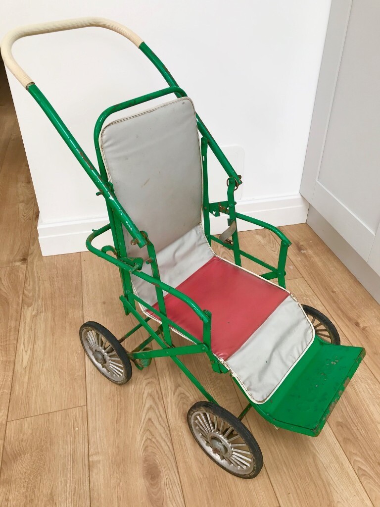 VINTAGE CHILDS PRAM PUSHCHAIR, 1950S 1960S, RETR0, CUMFIFOLDA, IDEAL SHOP RETAIL DISPLAY in