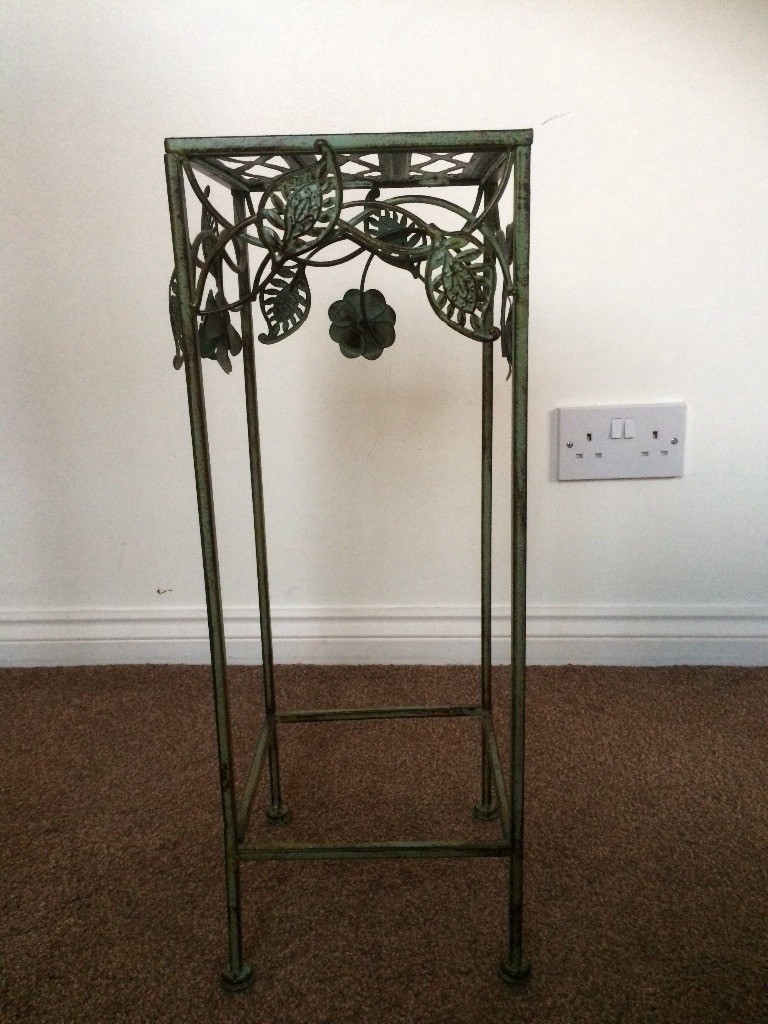 Small Metal Side Table | in Larkhall, South Lanarkshire | Gumtree