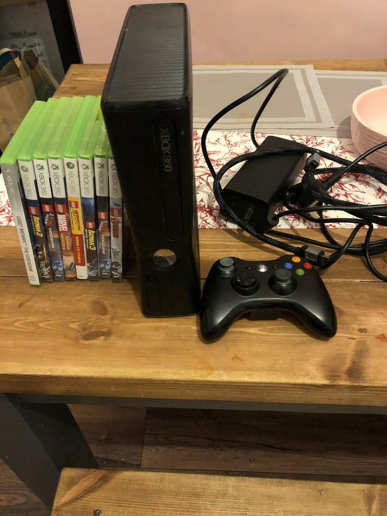 Xbox 360 slim 120gb Console with Lego games bundle in Hull, East