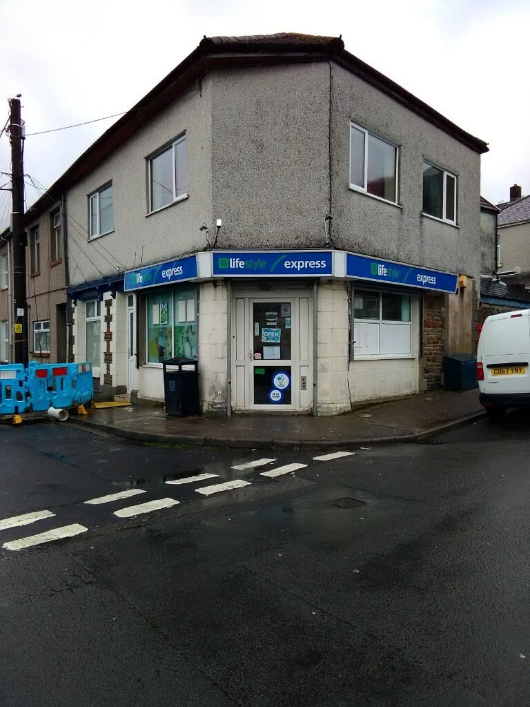 Convenience store/off licence for Sale by Auction Freehold £27,000+ in