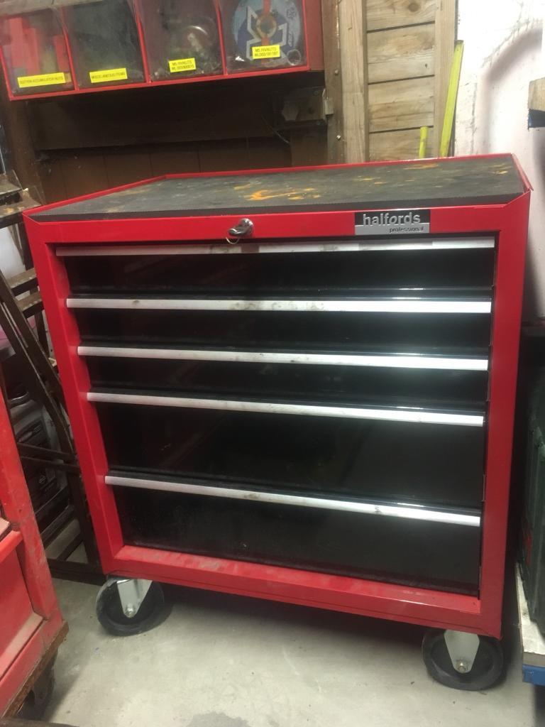 Halfords 5 drawer tool chest roll cab in Hemsworth, West Yorkshire