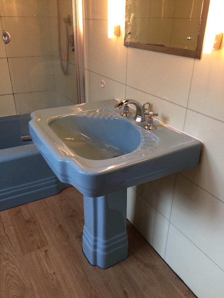 Image Result For Art Deco Bathroom