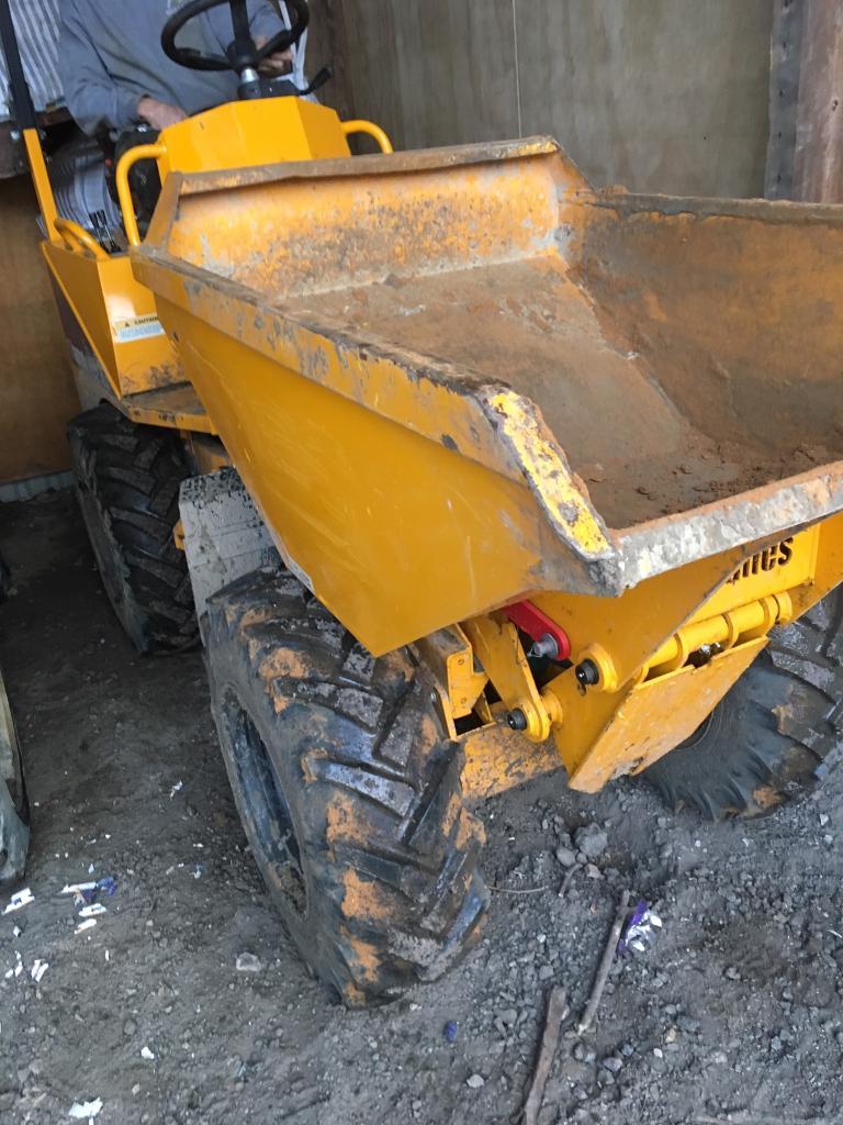 Thwaites 1 ton dumpers in Guildford,