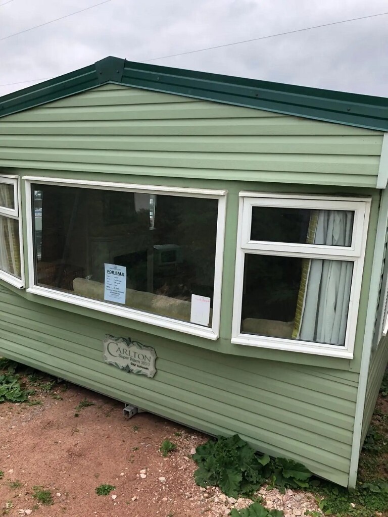 Static caravan 35 x 12 ft / 3bedrooms, central heating and double