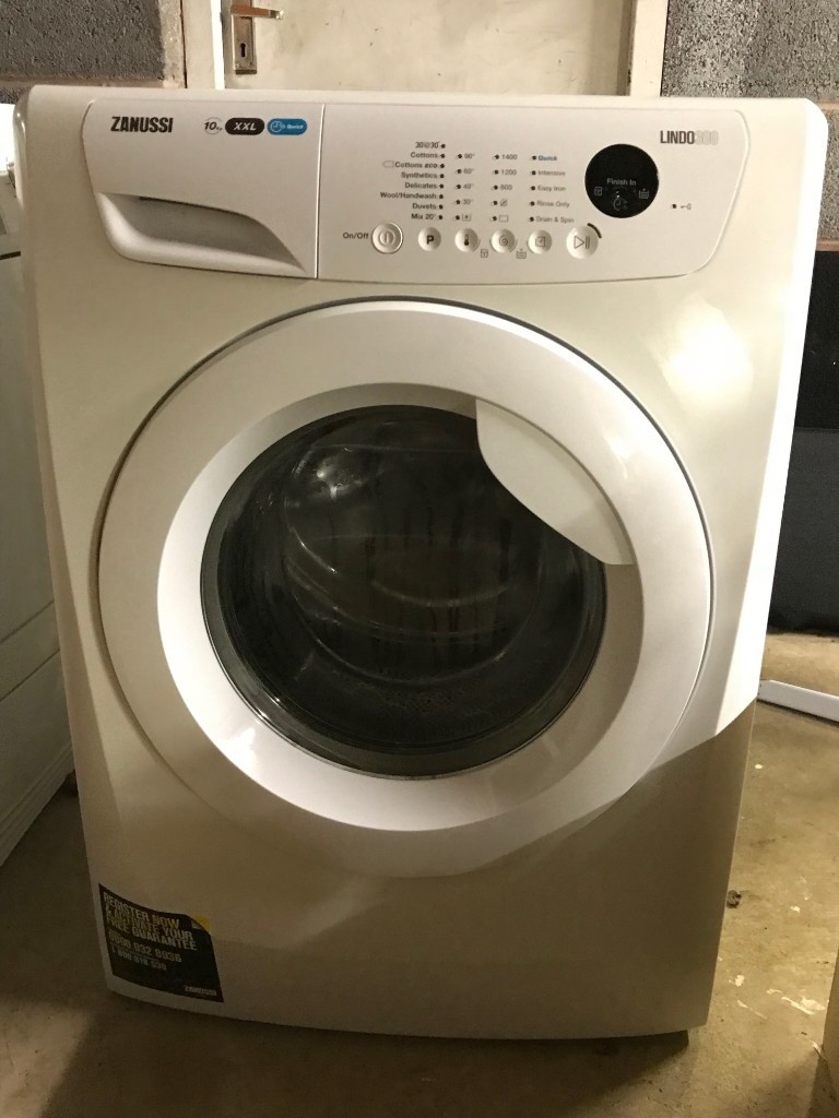 Zanussi Lindo 300 XXL Washing Machine in Enderby, Leicestershire