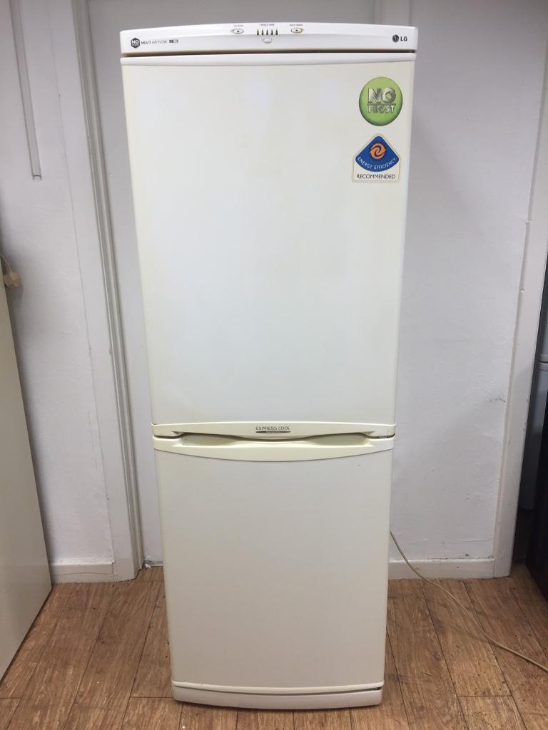 LG no frost multi air flow fridge freezer in Kirkintilloch, Glasgow